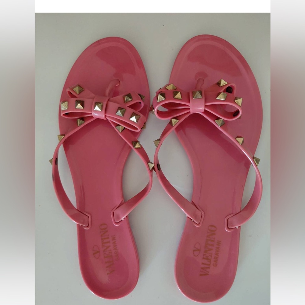 NEW! VALENTINO Garavani Jelly Flat Thong Sandals. Size 41 - Picture 3 of 9